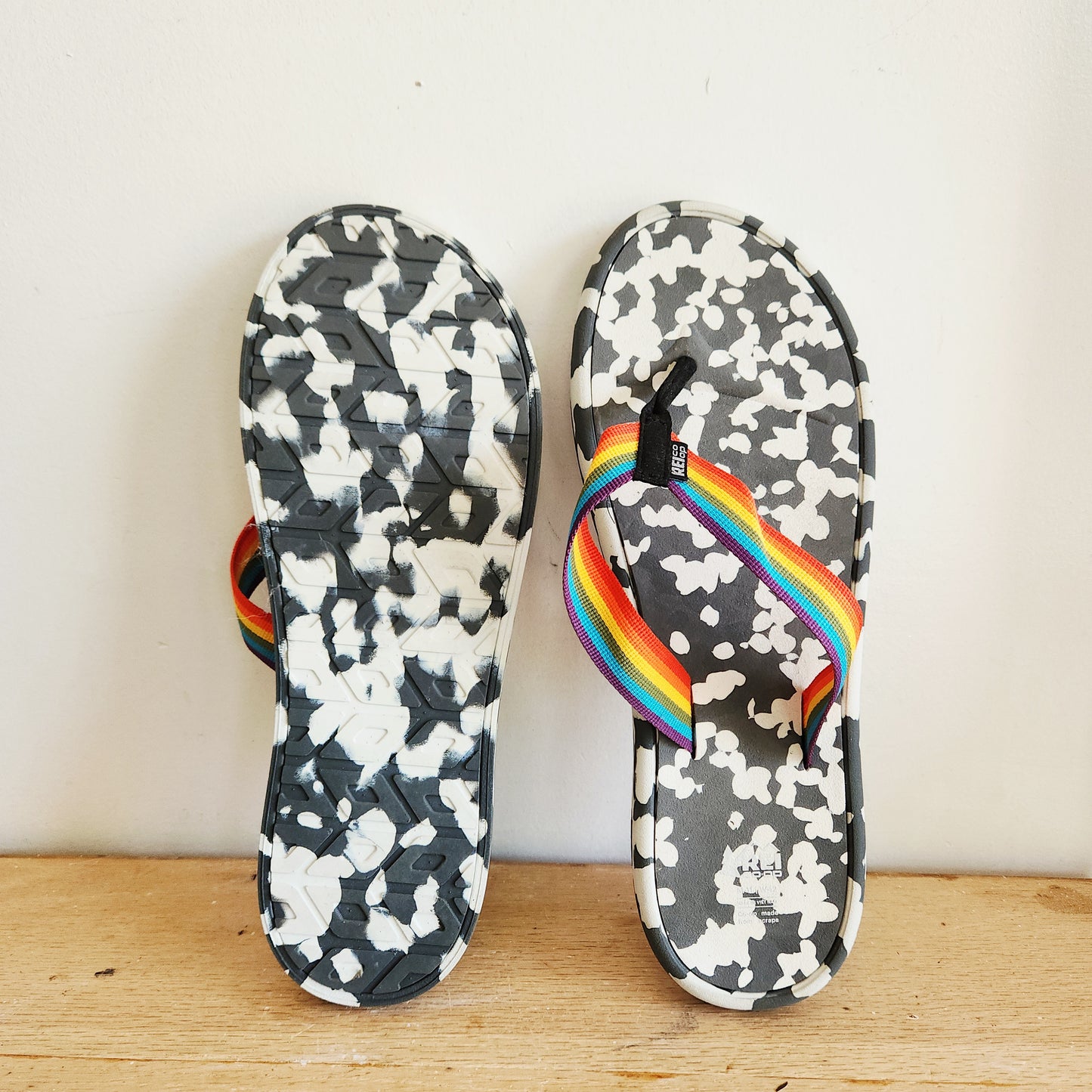 REI Coop Sandals with Rainbow Straps - size Men's 11/Women's 12