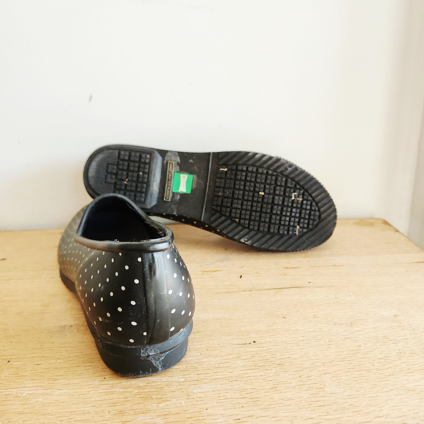 Cougar Waterproof Rain Shoes - size 9