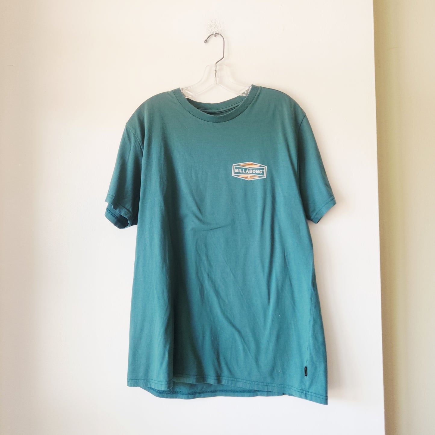 Billabong 100% Cotton Logo Tee - L