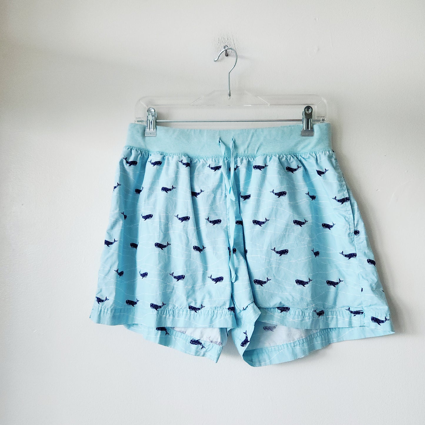 LL Bean 100% Cotton Whale Print Drawstring Shorts - M