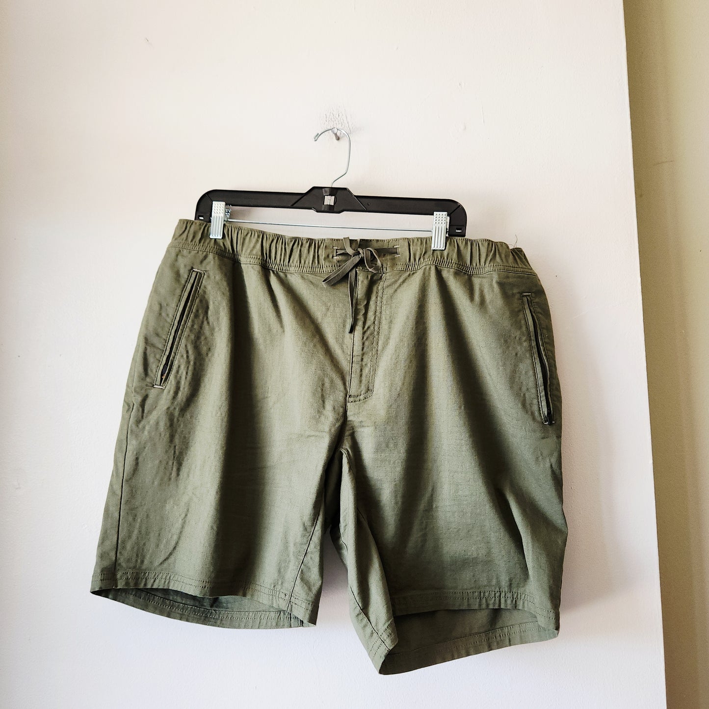 LL Bean Drawstring Shorts - XL