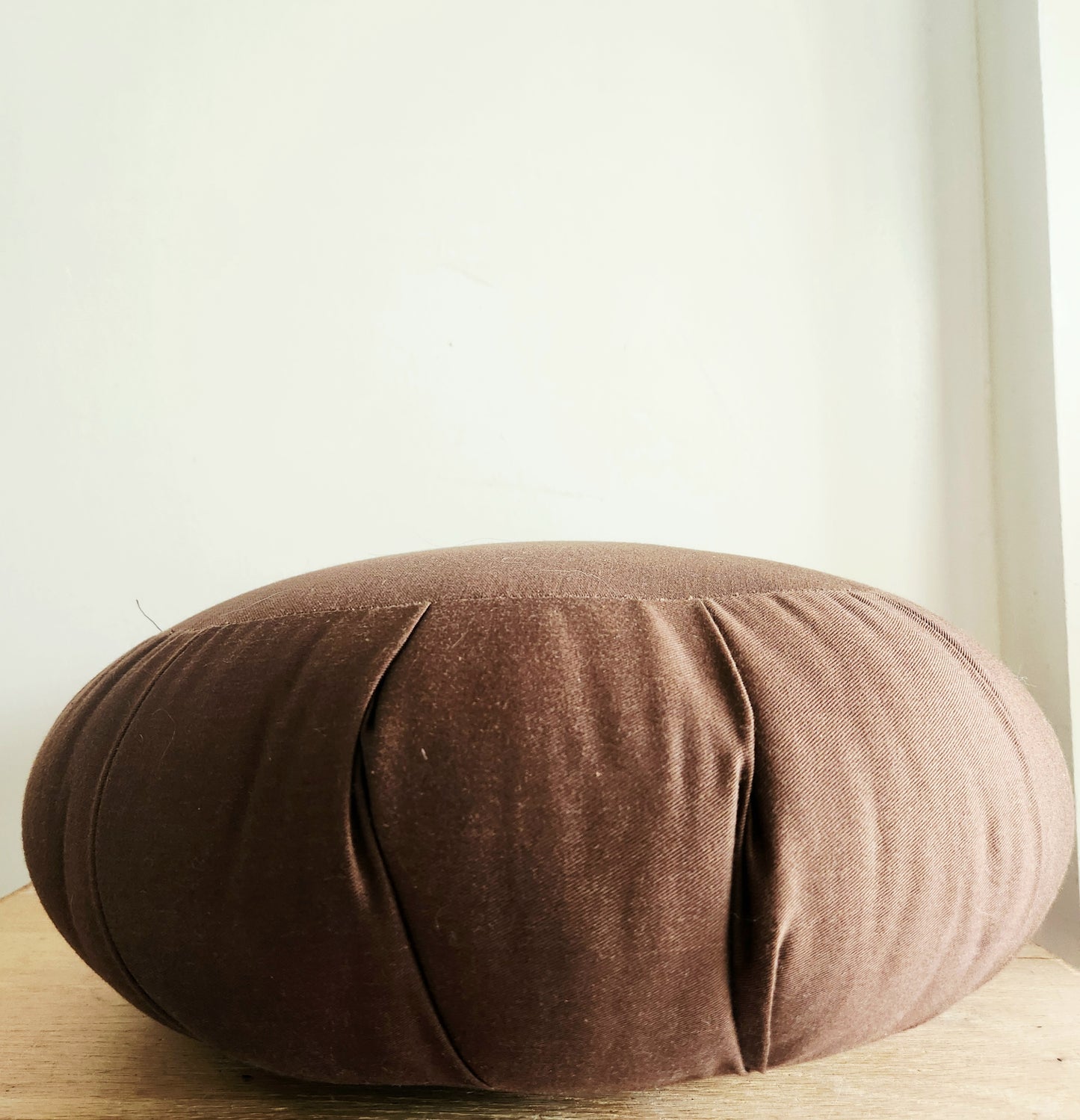 Brown Round Still Sitting Meditation Cushion