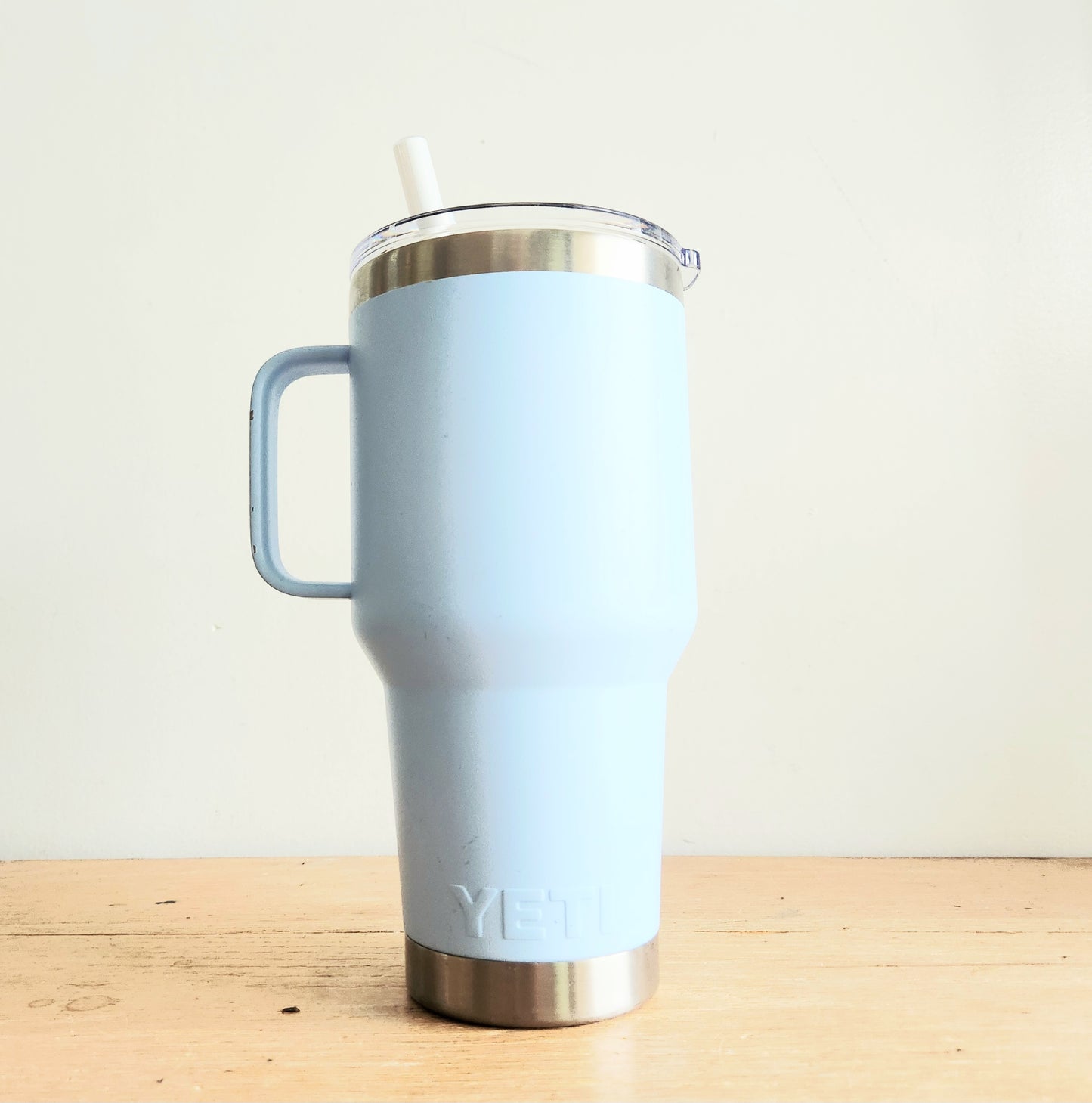 Yeti Rambler 35 oz Straw Mug Sky Blue