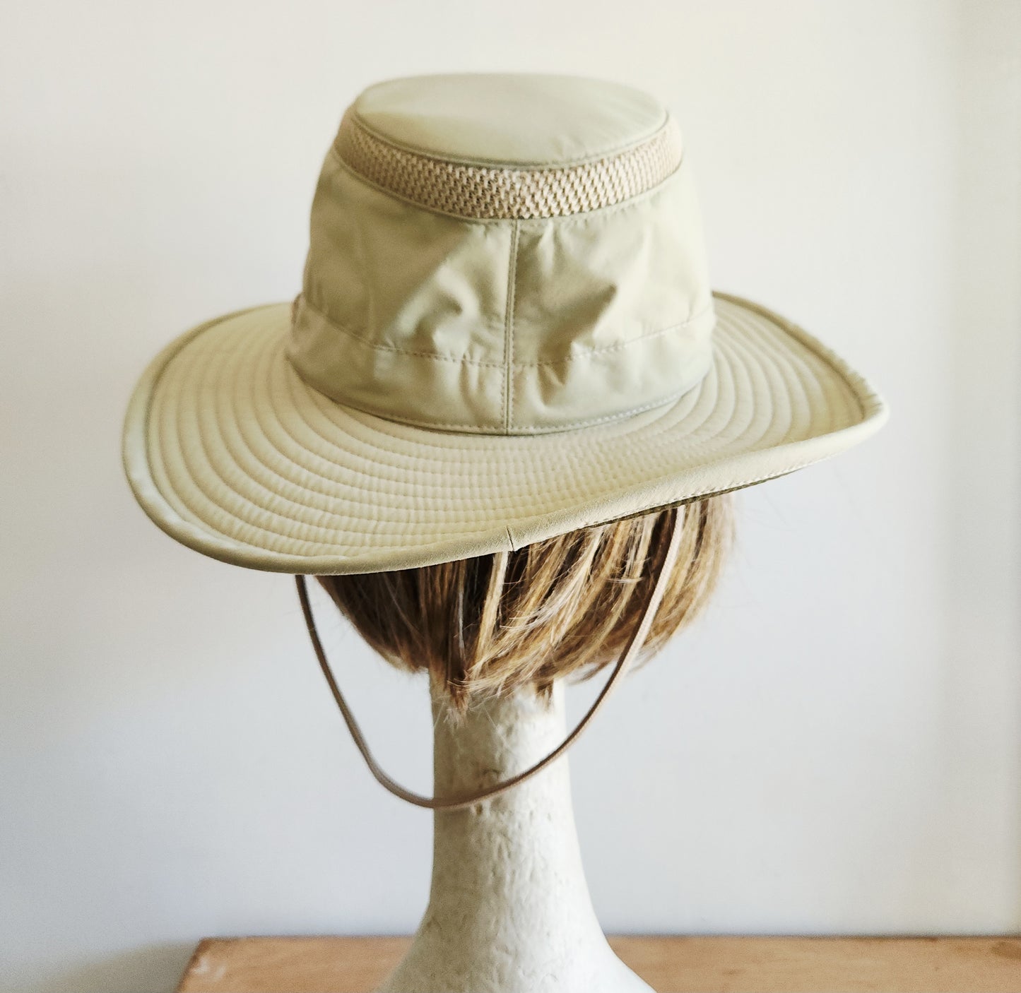 Tilley Airflo Brimmed Hat - size 7 3/4