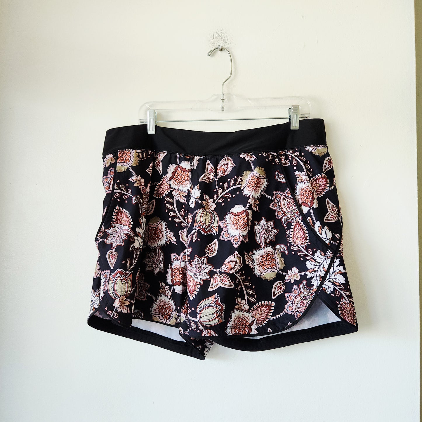 Lands' End Swim Shorts - L