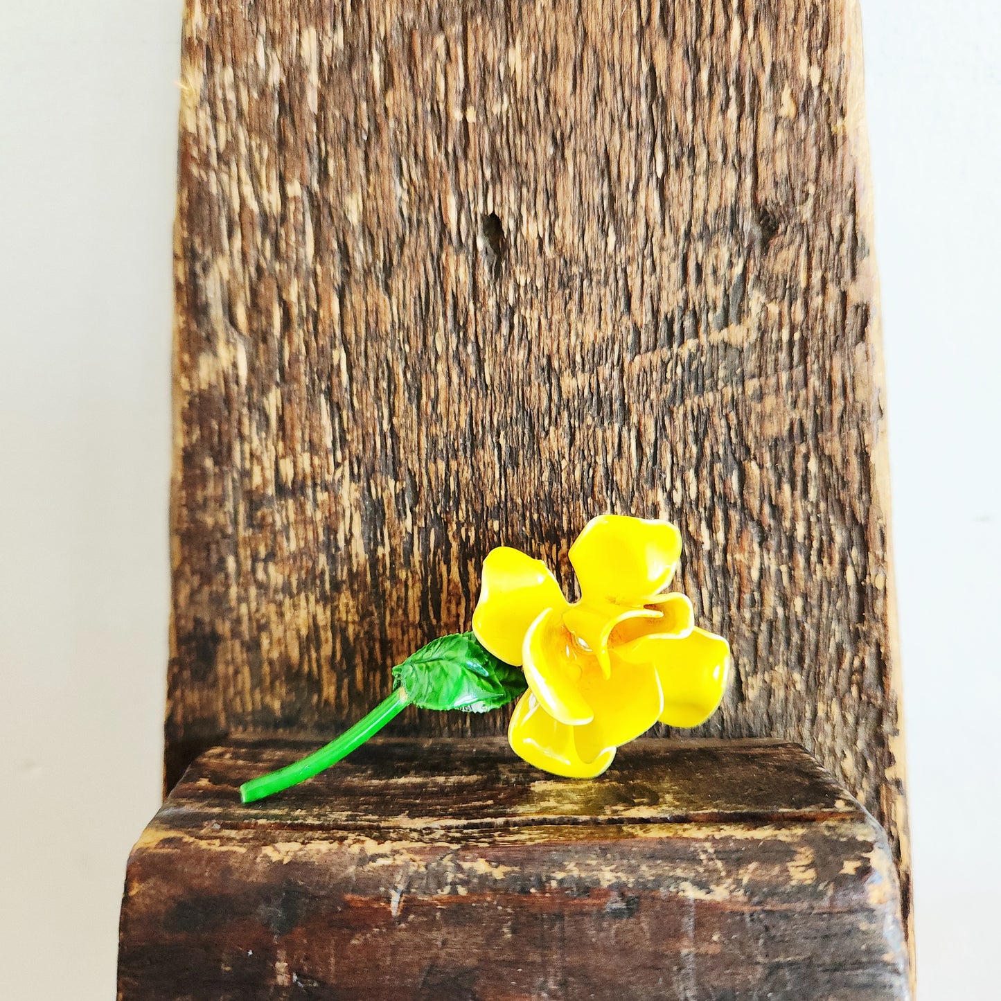 Vintage Enamel Flower Pin