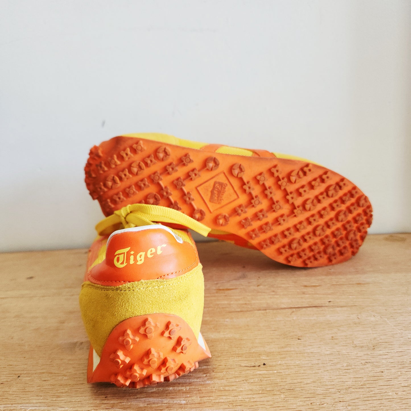 Ontisuka Tiger Sneakers - size 42
