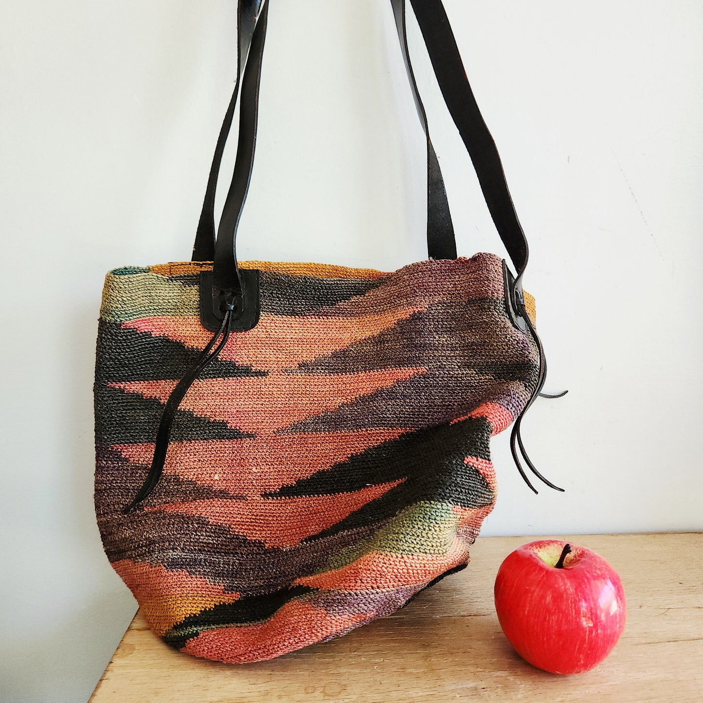 Woven Tote Bag - Ecuador