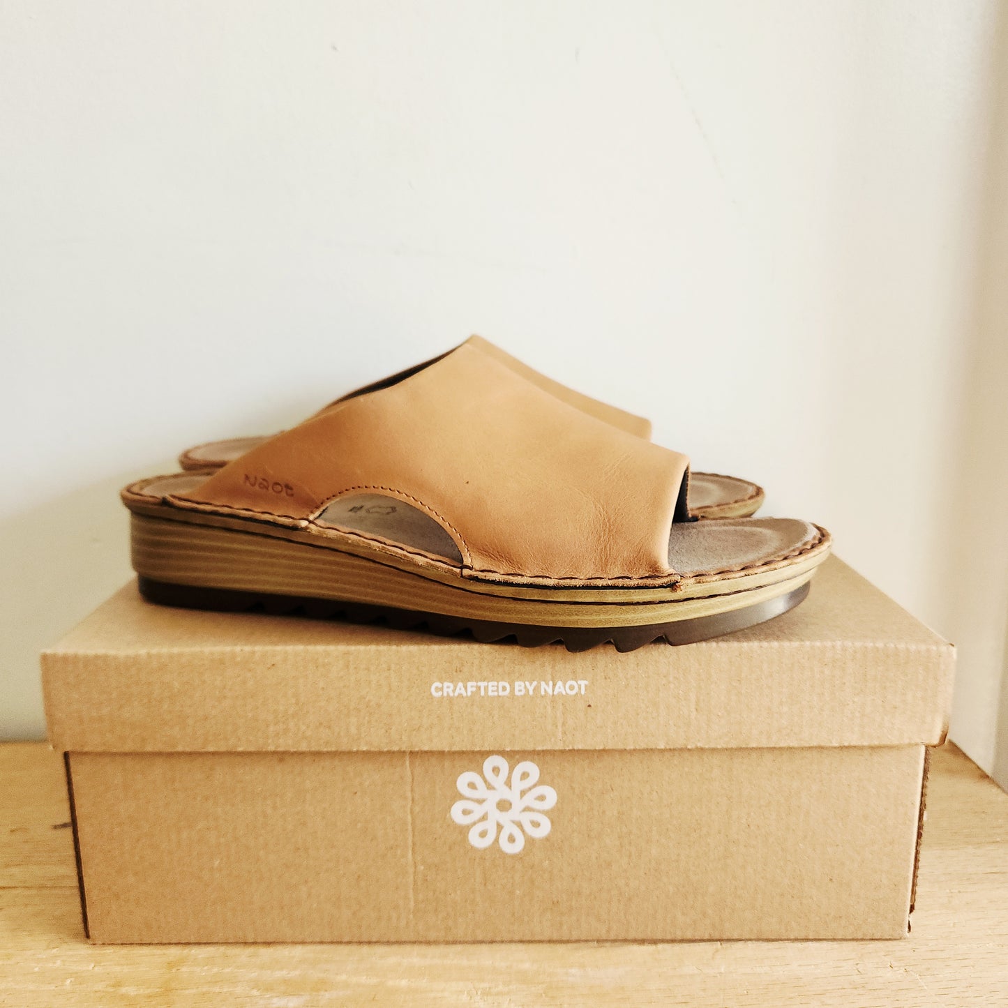Naot Leather Slip On Sandals - size 38 - Like New