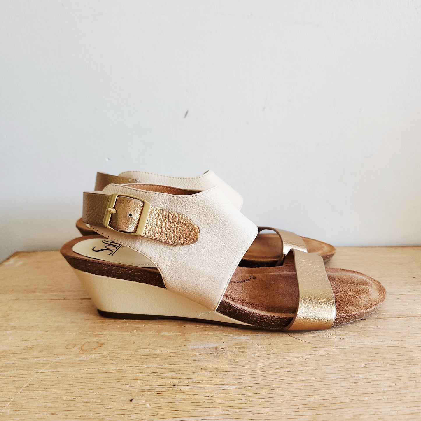 Söfft Leather Wedge Sandals - size 9M