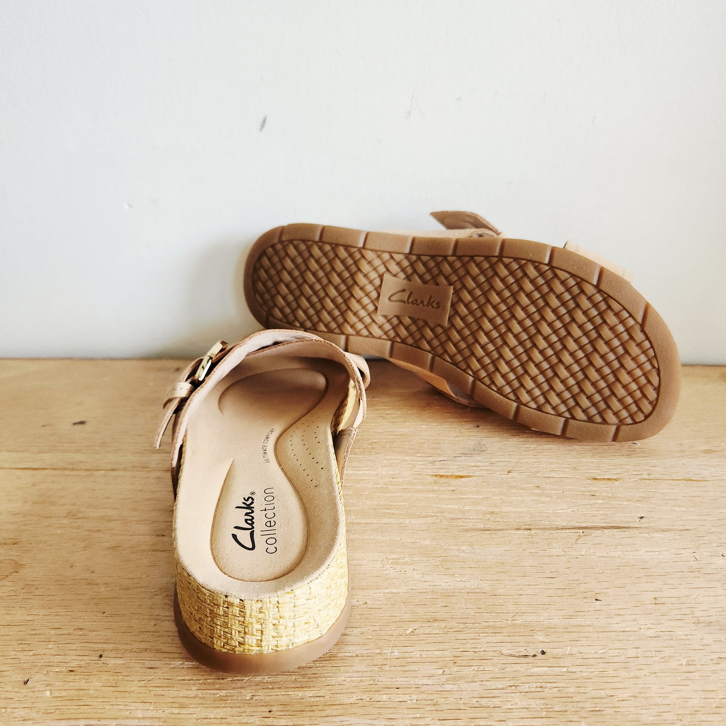 Clarks Criss Cross Sandals - size 7.5
