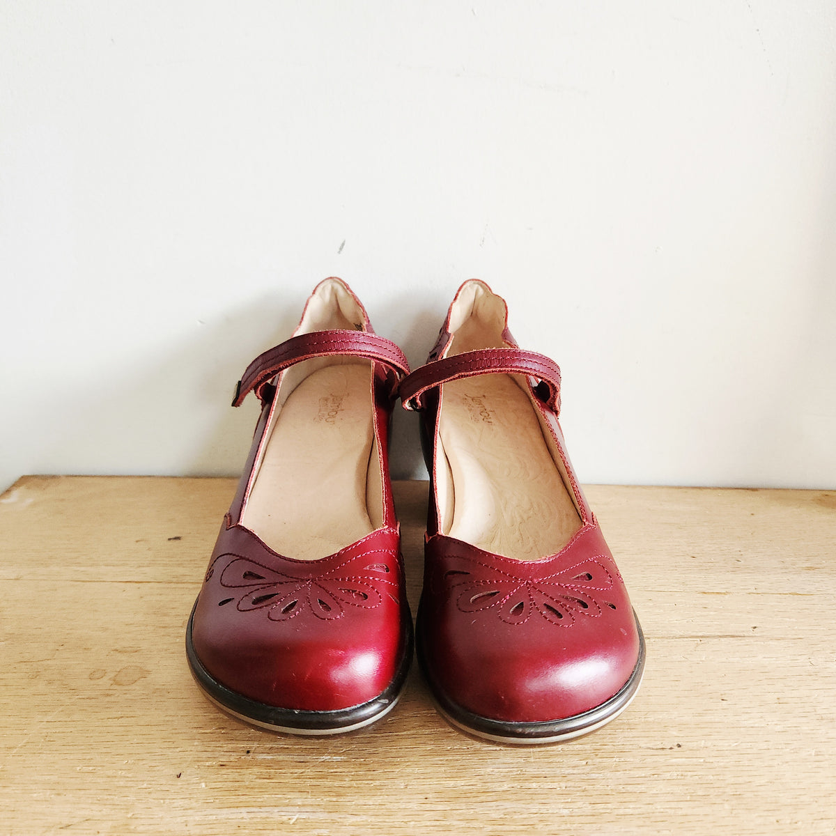 Jambu Burgundy Mary Janes - size 9M