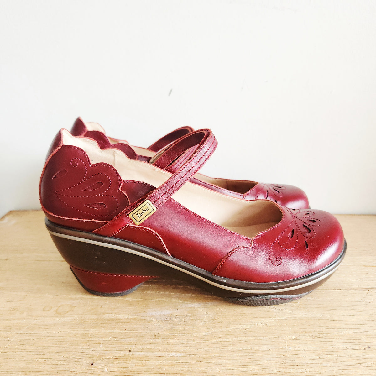 Jambu Burgundy Mary Janes - size 9M