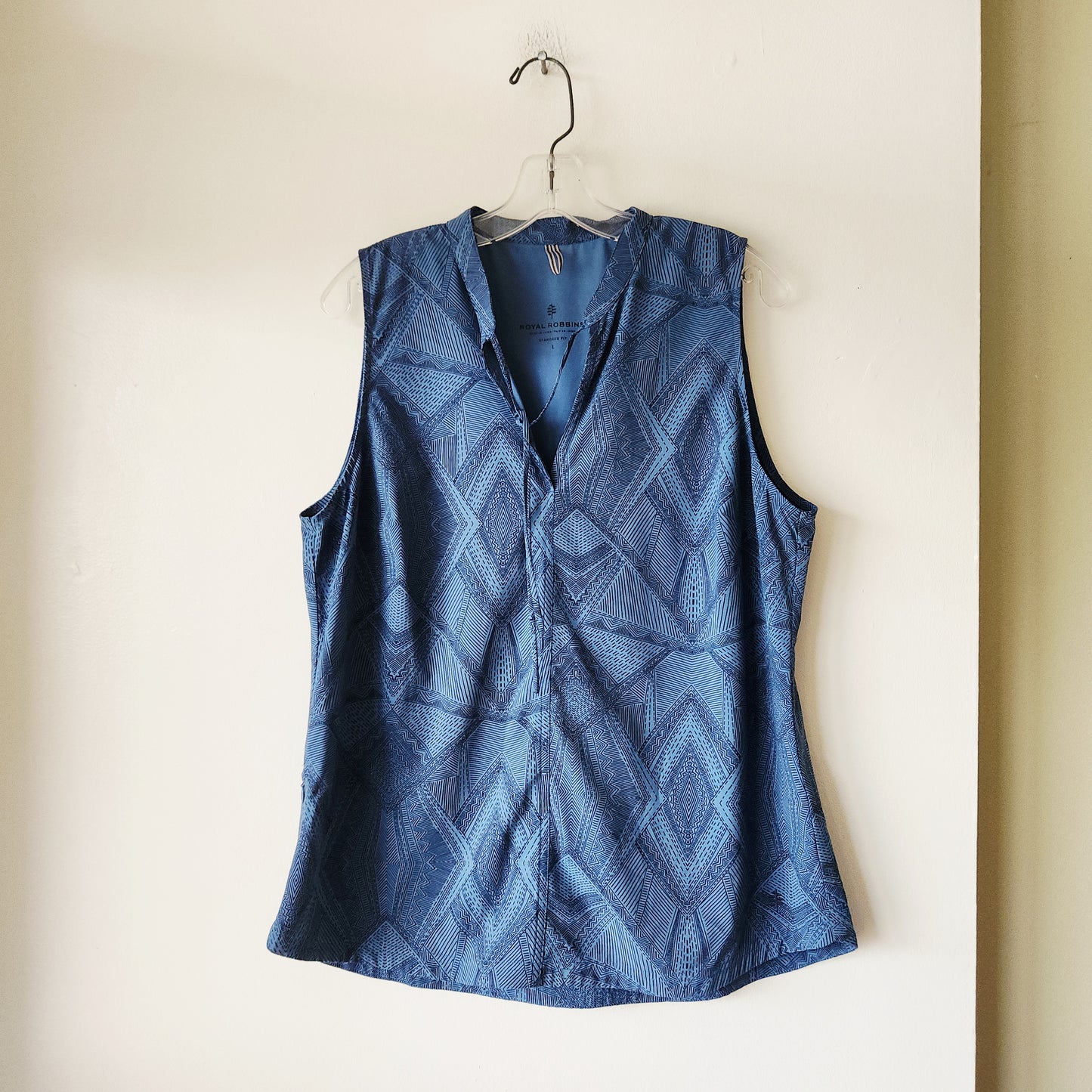 Royal Robbins Hiking Top with Zipper Pocket - XL