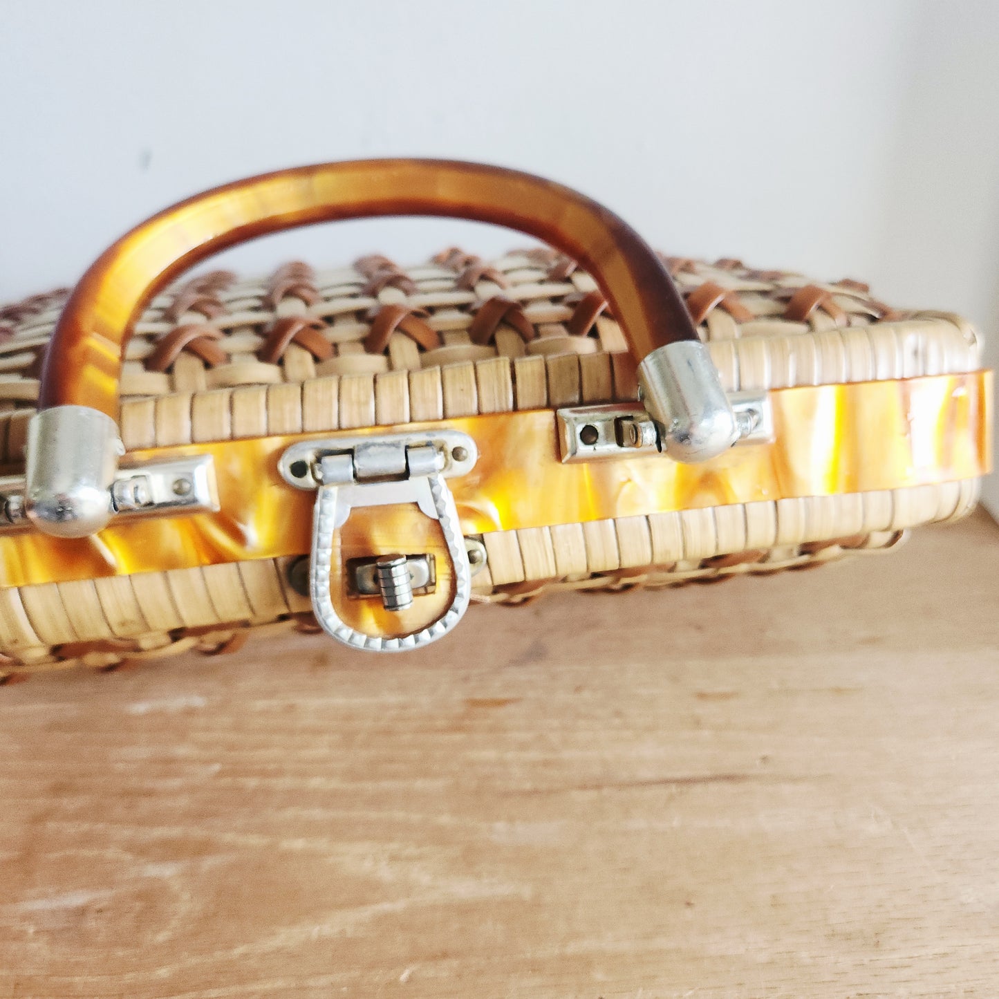 Vintage Basket Purse with Turn Lock Closure