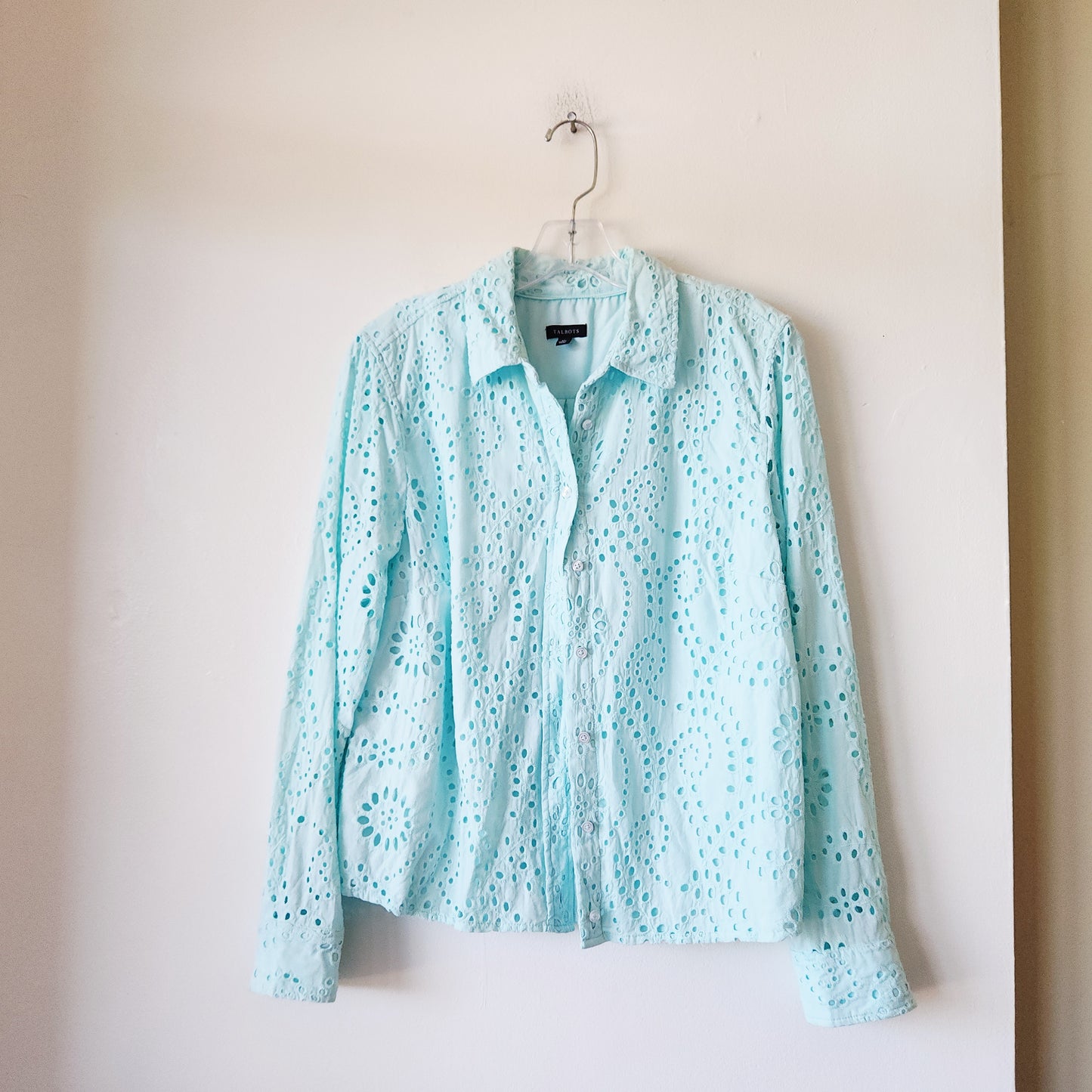 Talbots Seafoam 100% Cotton Eyelet Button Up Shirt - M
