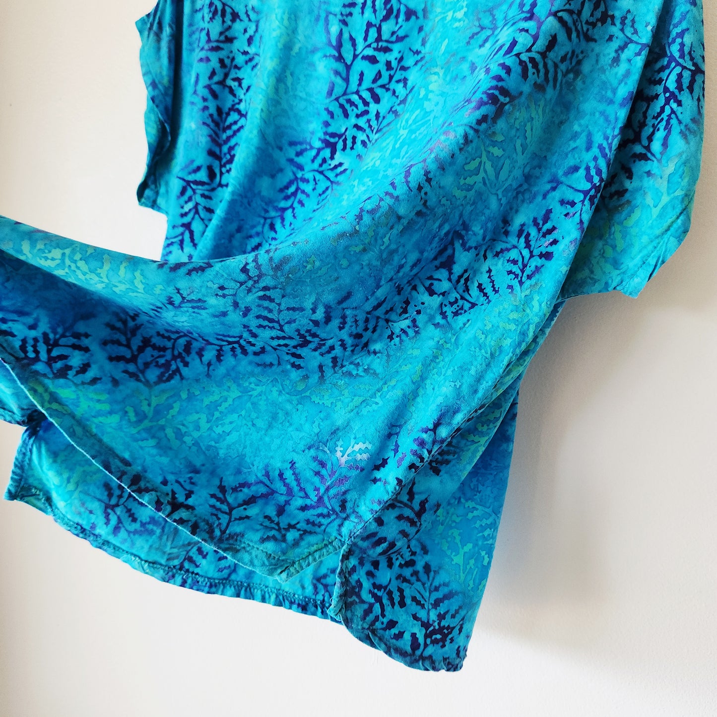 First Mountain Design Boxy Fit Top - S