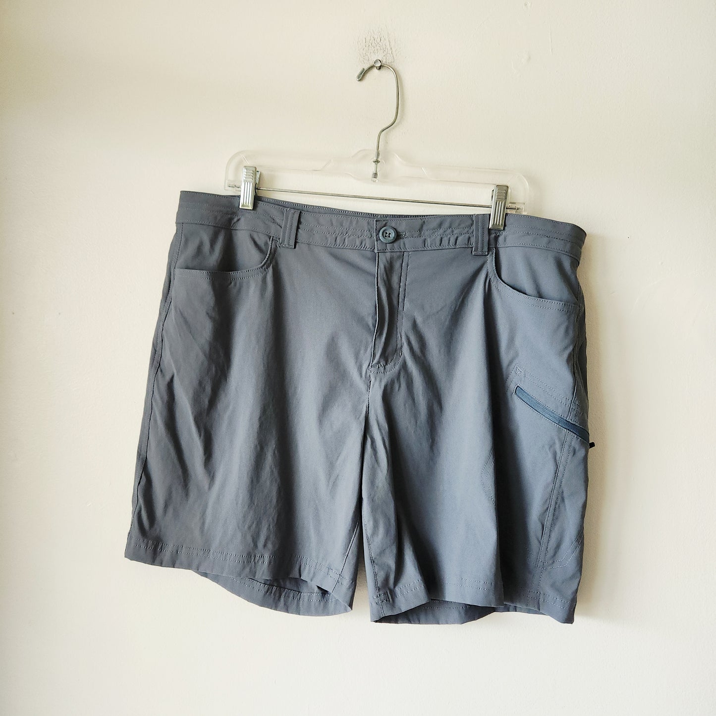 Eddie Bauer Gray Hiking Shorts - size 16