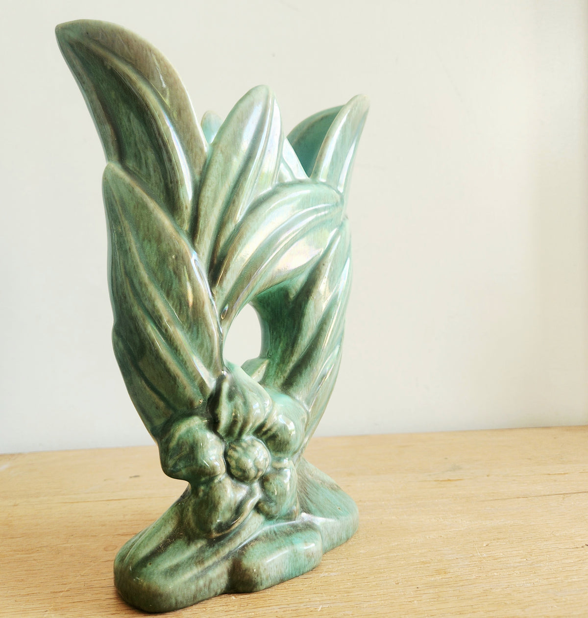 Antique Gonder Leaves and Flower Vase