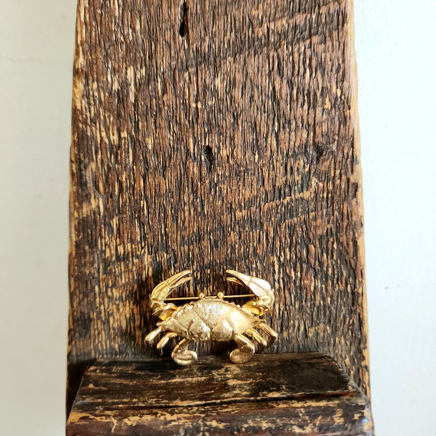 Napier Goldtone Crab Pin
