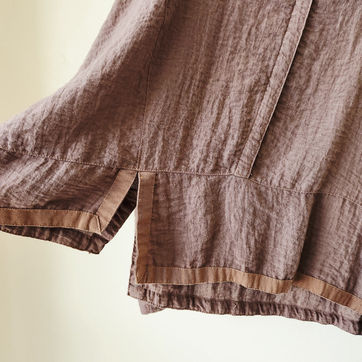 Eleven Stitch Design Oversized Fit Top with Notched Hem - M