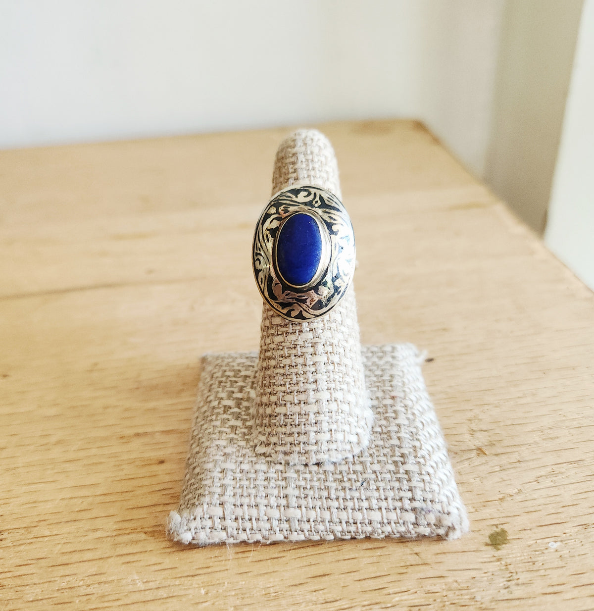 Unique Oval Ring - size 6