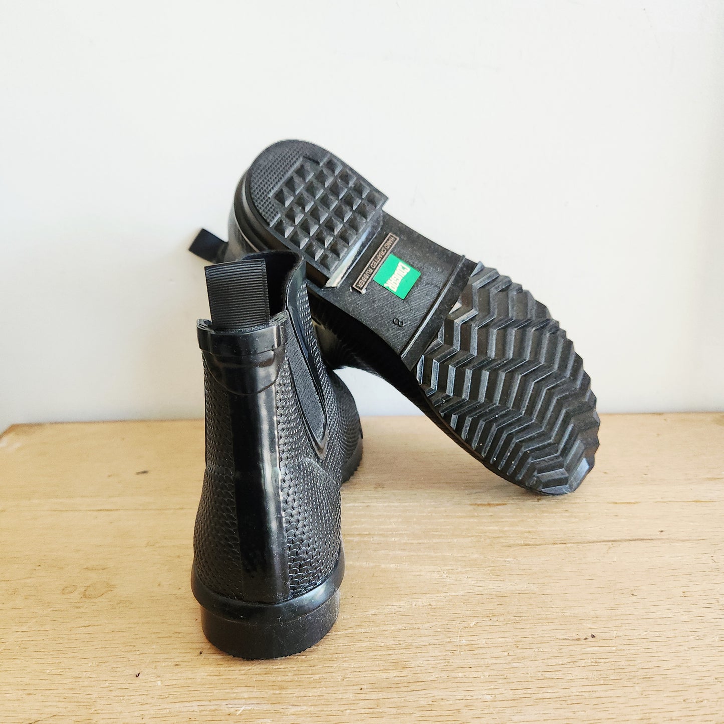 Cougar Ankle Rain Boots - size 8