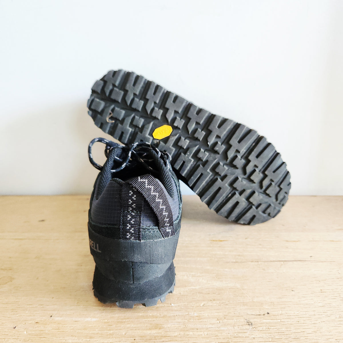 Merrell Trail 1 Black Hiking Sneakers - size 7