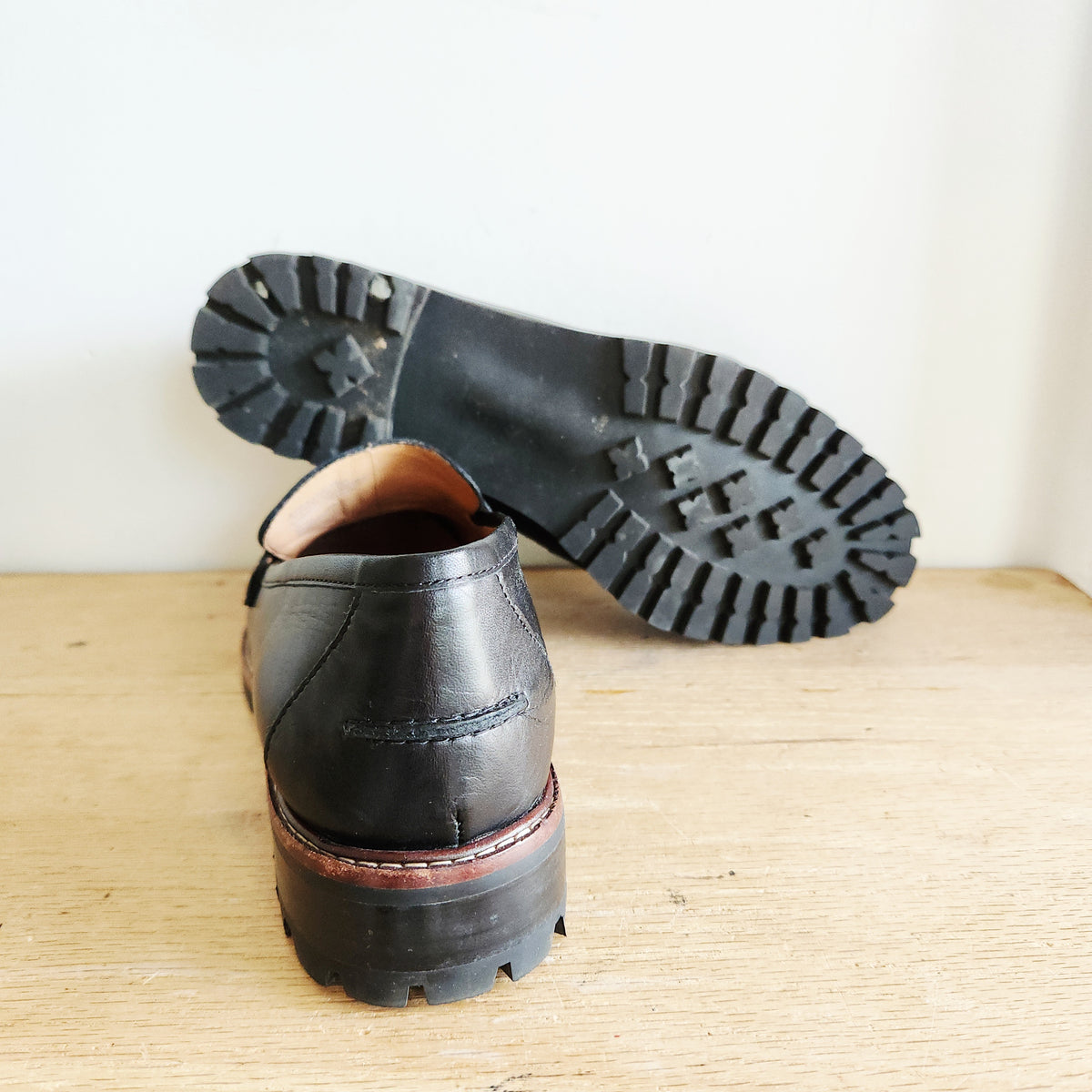 Madewell Black Leather Lug Sole Loafers - size 10
