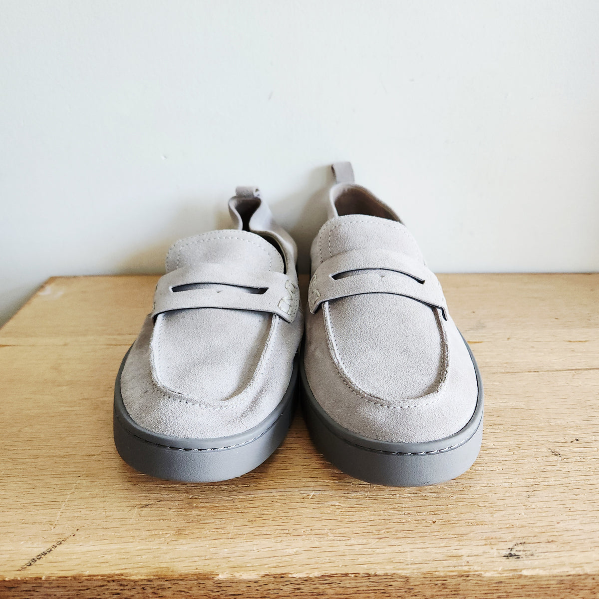 Vionic Suede Gray Loafers - size