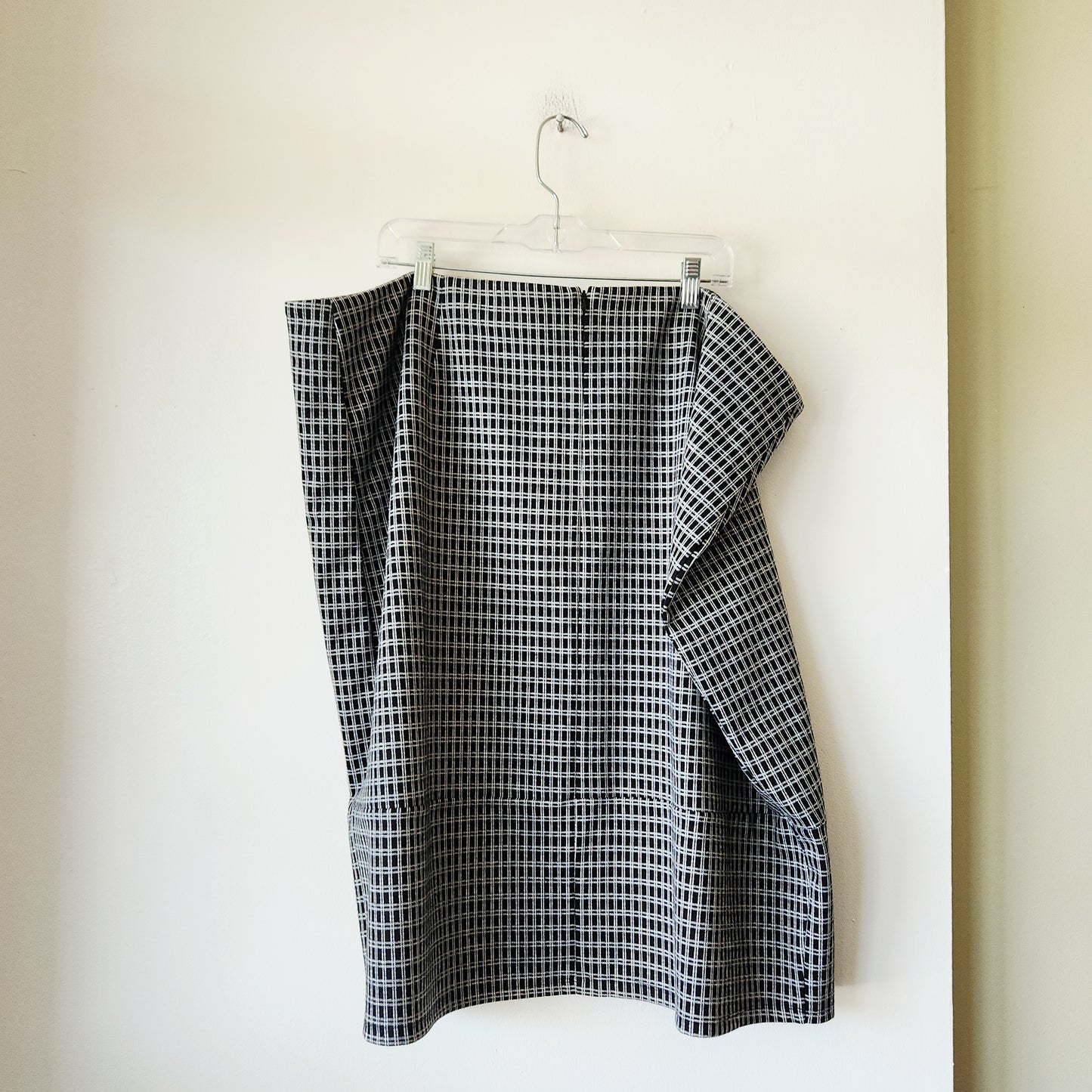 Reformation Black & White Check Pencil Skirt - size 24