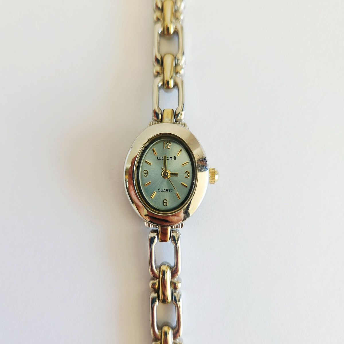 Watch it Analog Wristwatch with Quartz Movement Womens