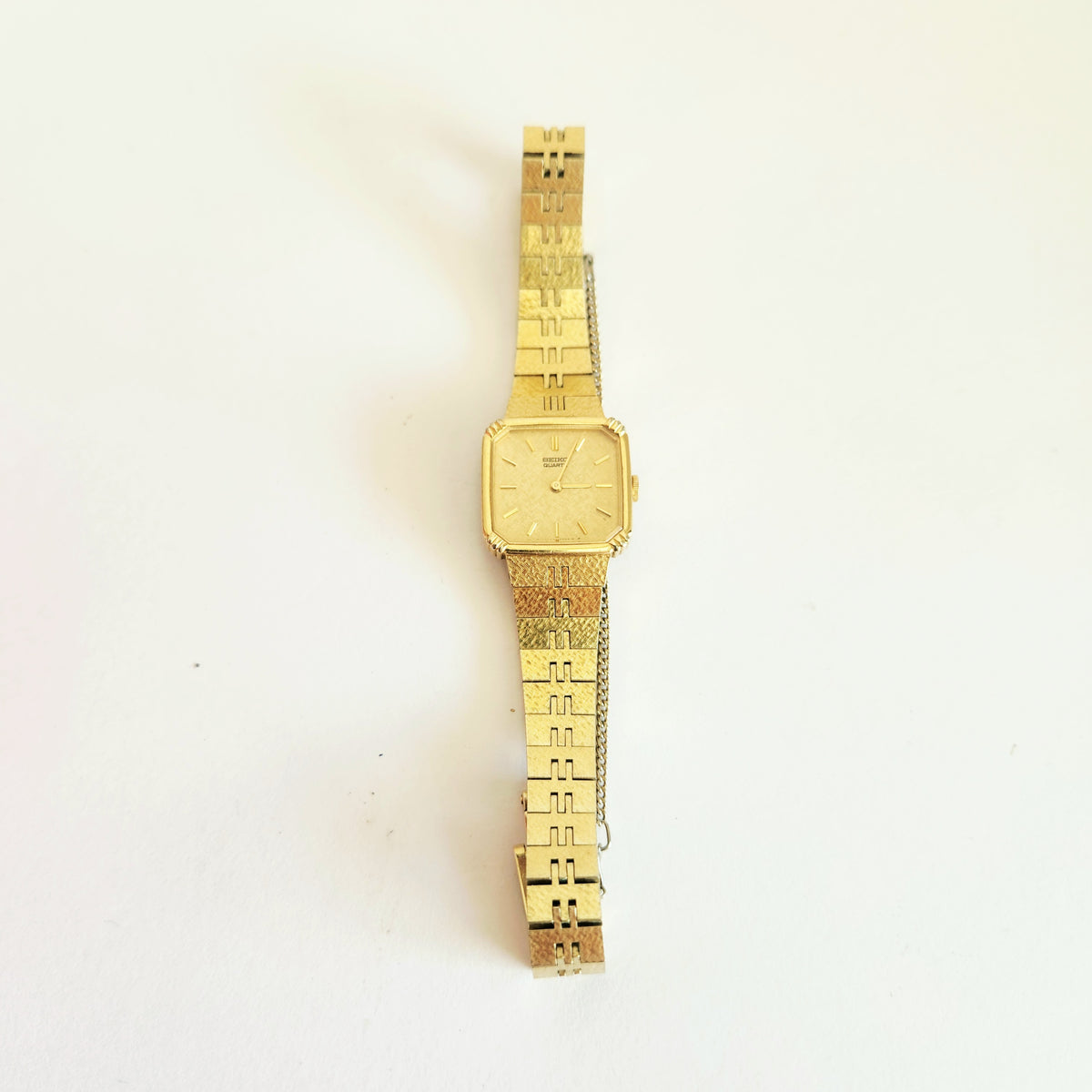 Seiko Quartz Gold Tone Womens Wrist Watch works