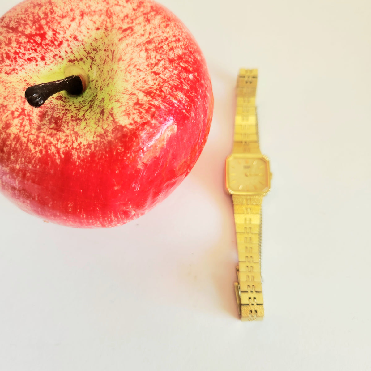 Seiko Quartz Gold Tone Womens Wrist Watch works