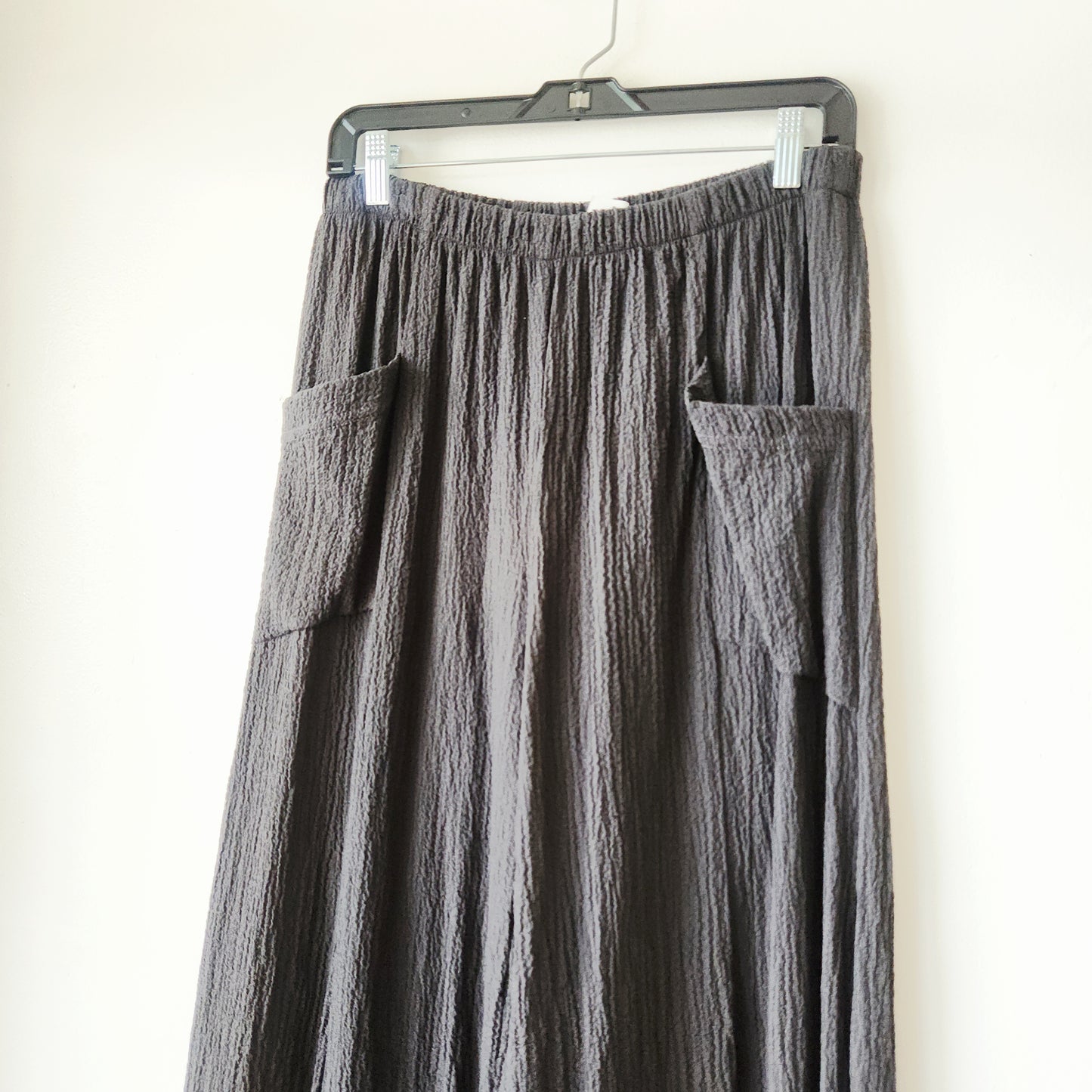 Yoshi Textured Pull On Pants with Pockets - L