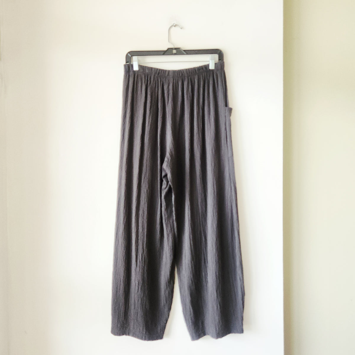 Yoshi Textured Pull On Pants with Pockets - L
