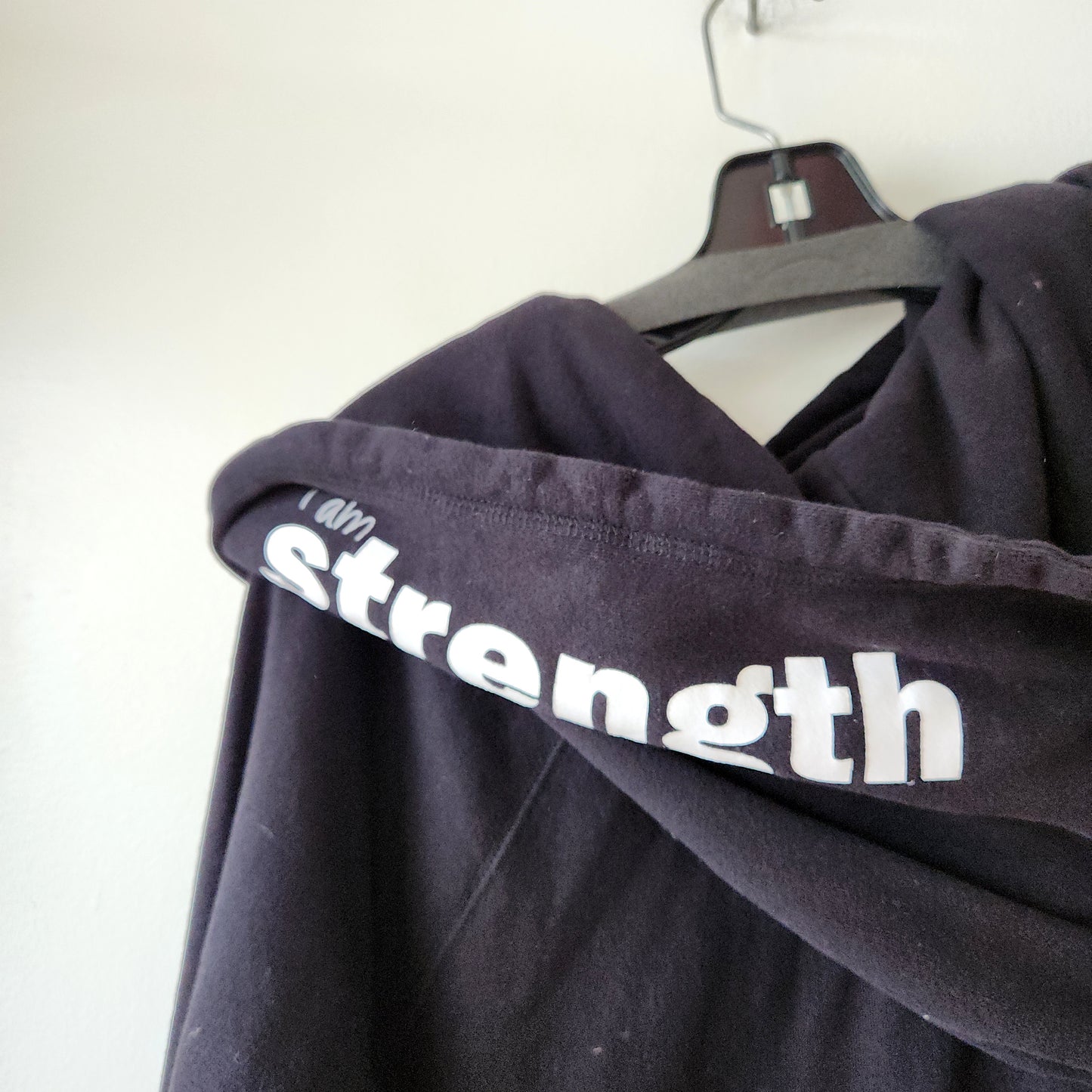 Peace Love World 'I Am Strength' Hoodie - XS