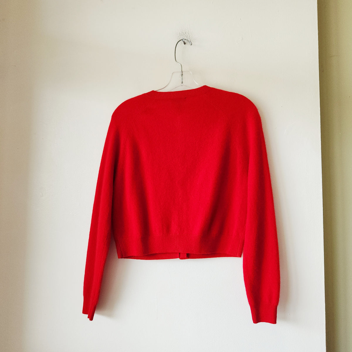 Aqua 100% Cashmere Tomato Red Crop Cardigan - XS