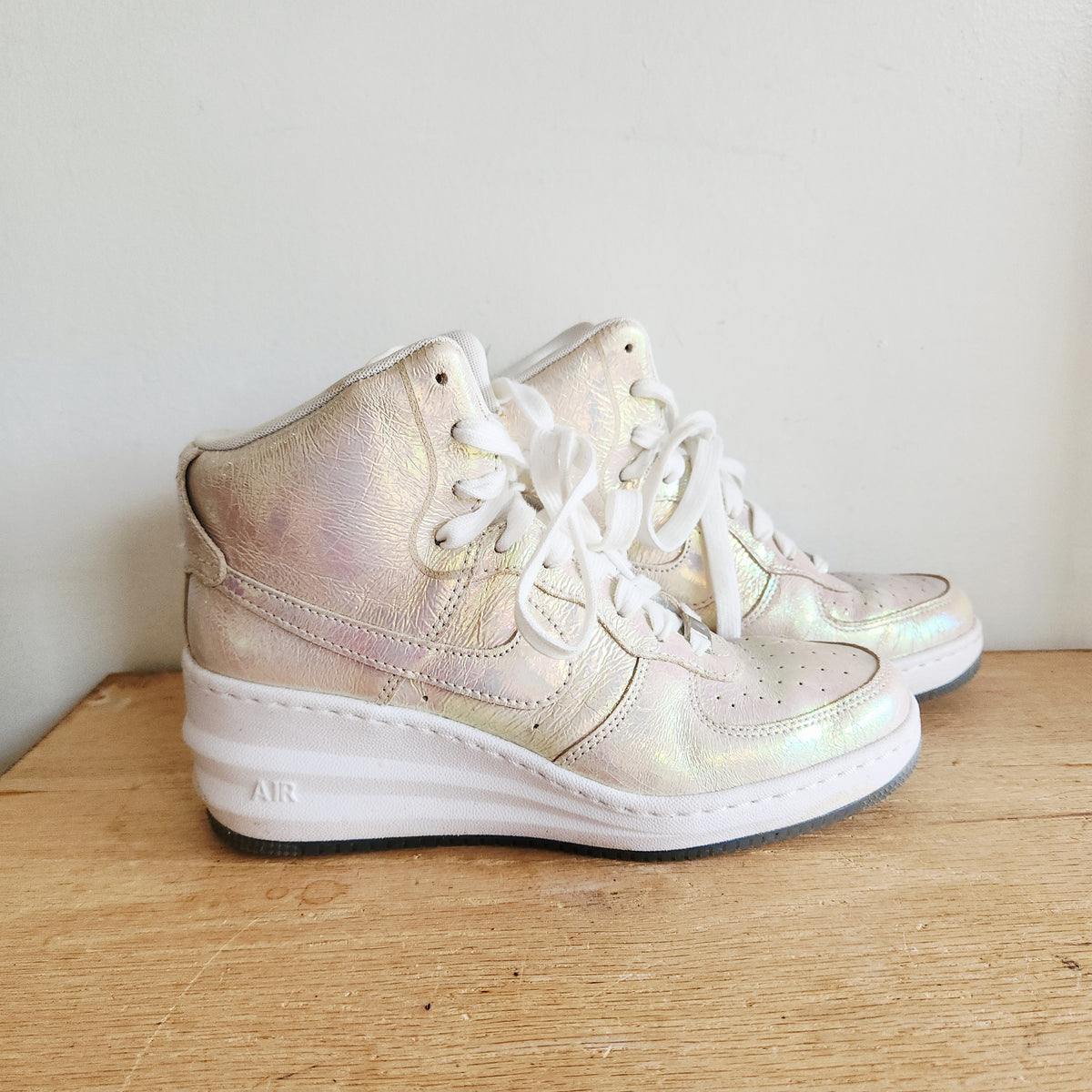 Nike Air Lunar Force 1 Iridescent Pearl High Tops - size 8
