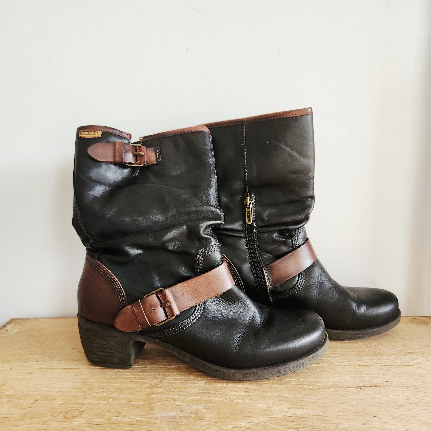 Pikolinos Leather Boots with Buckles - size 38 - as is