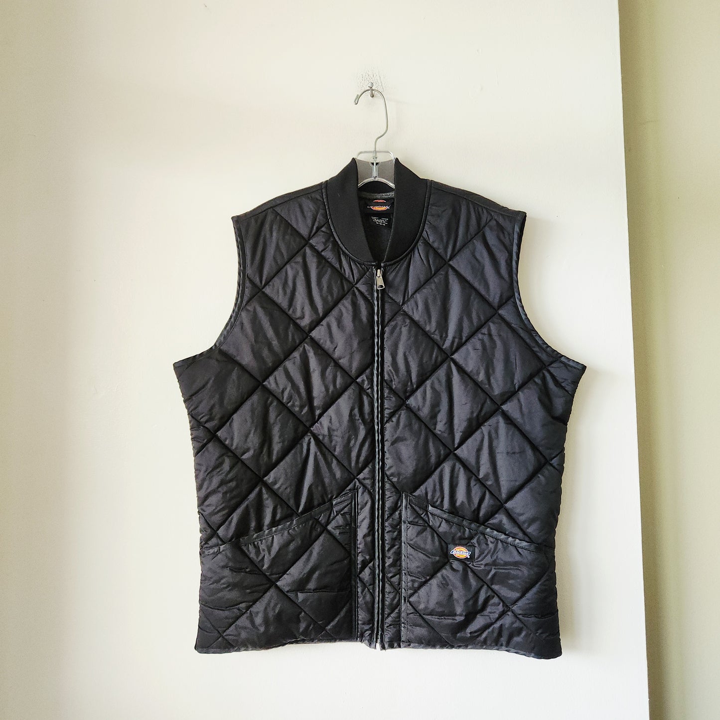 Dickies Quilted Black Vest - M