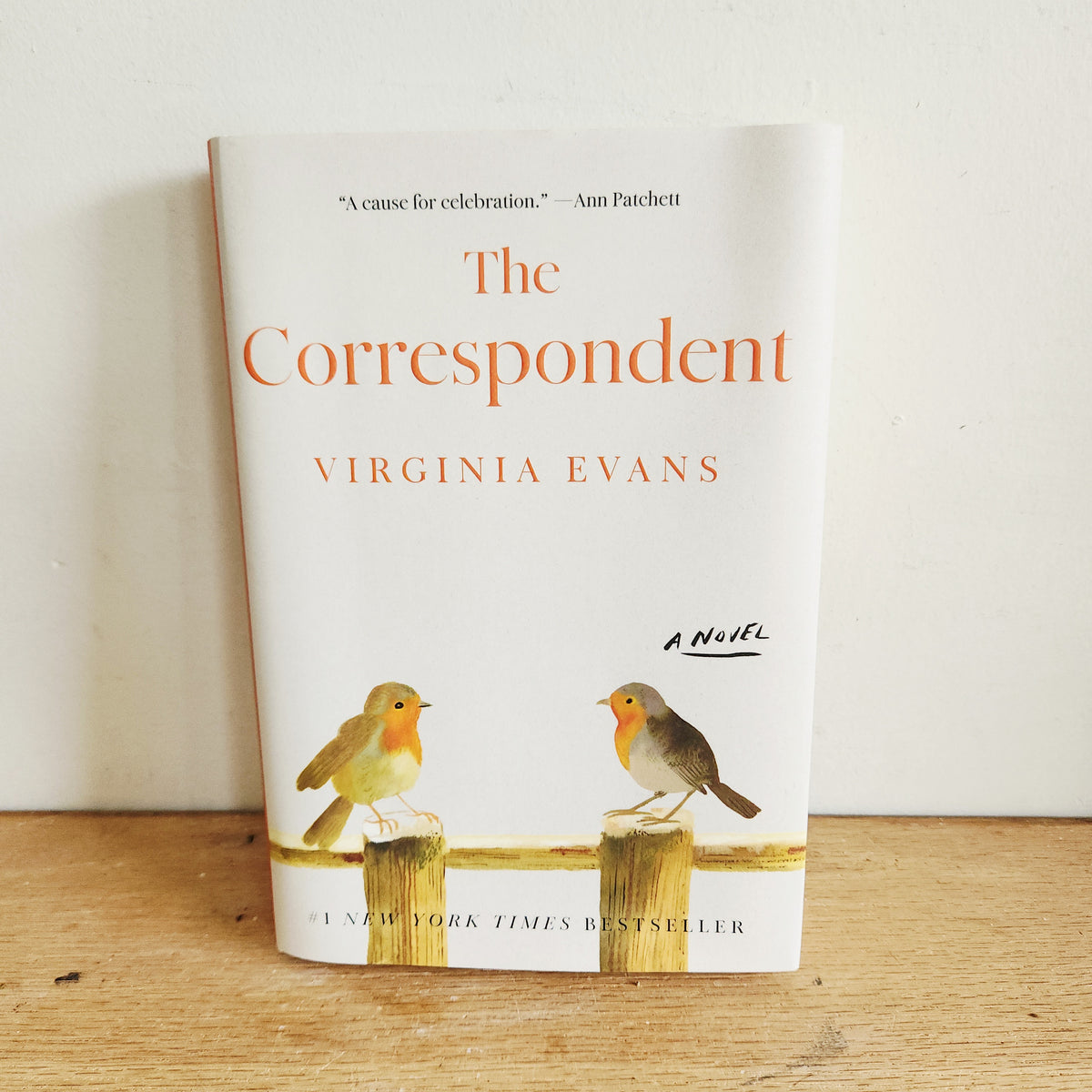 The Correspondent bg Virginia Evans