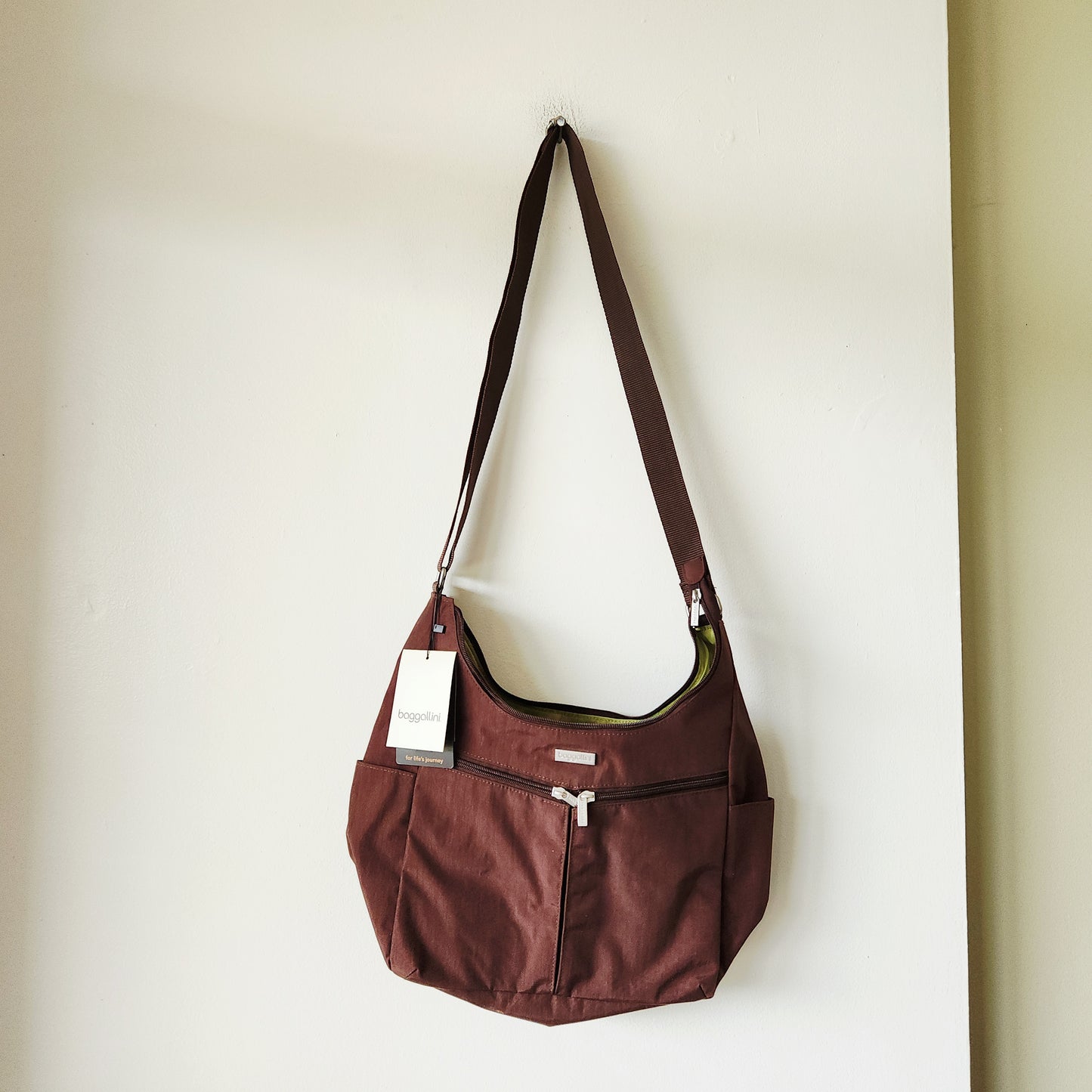 Baggallini Brown Zipper Bag - New