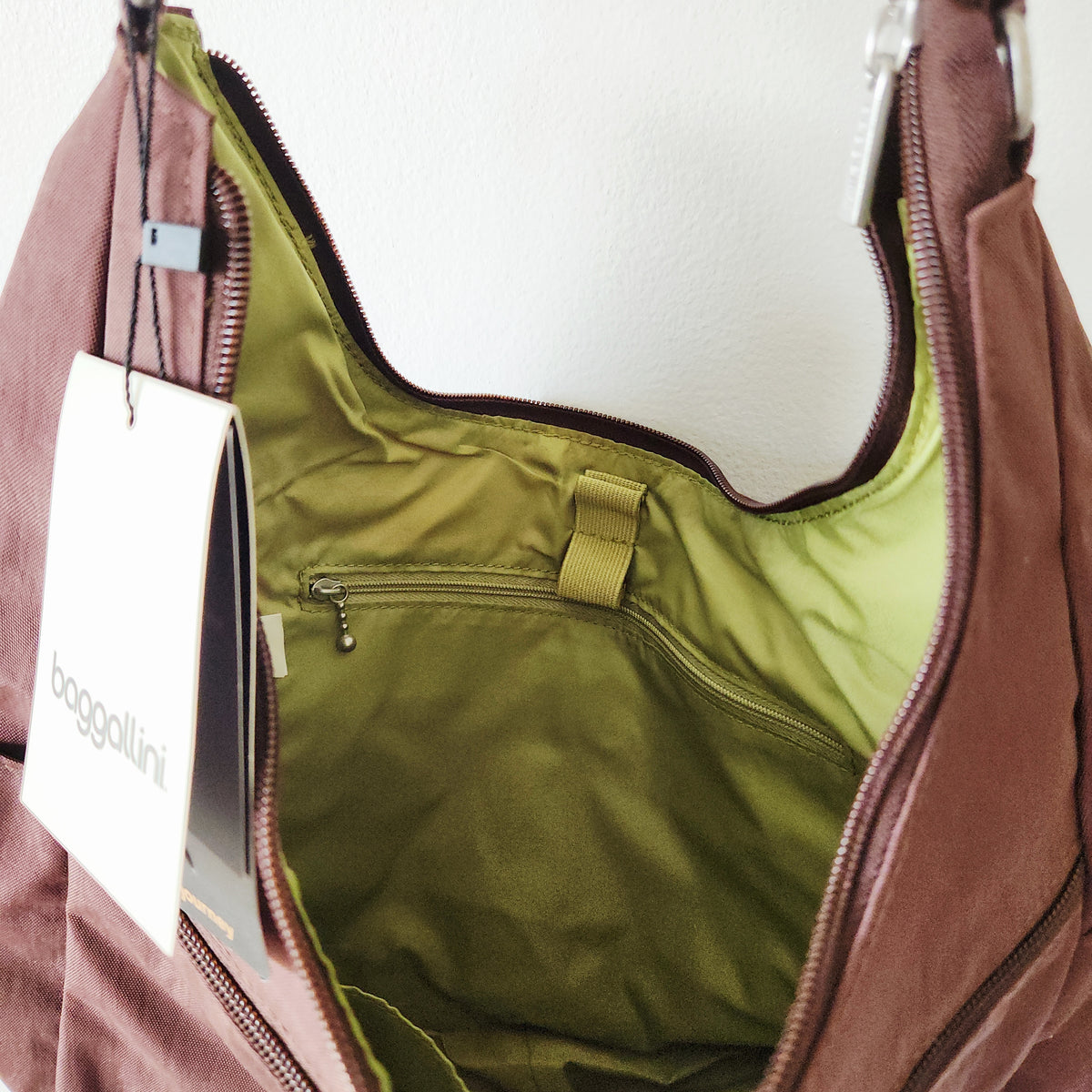 Baggallini Brown Zipper Bag - New