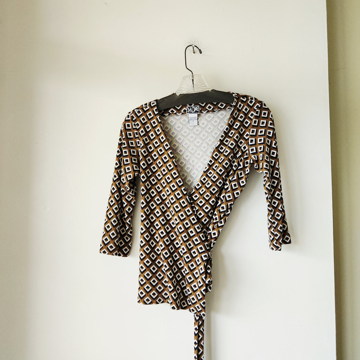 Diane Von Furstenberg 100% Silk Wrap Shirt - size 4