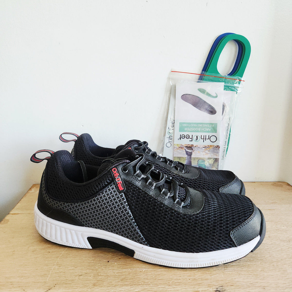 OrthoFeet Black Sneakers with Insoles - size 13 - Like New