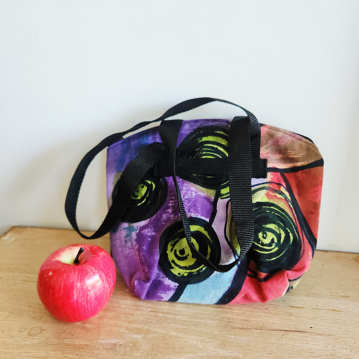 irô Designs Small Tote with Matching Change Purse