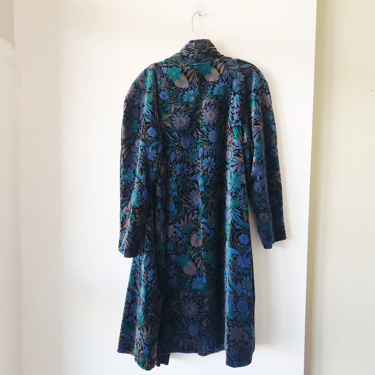 Vintage Portait de Ball Velvet Open Coat - approx M
