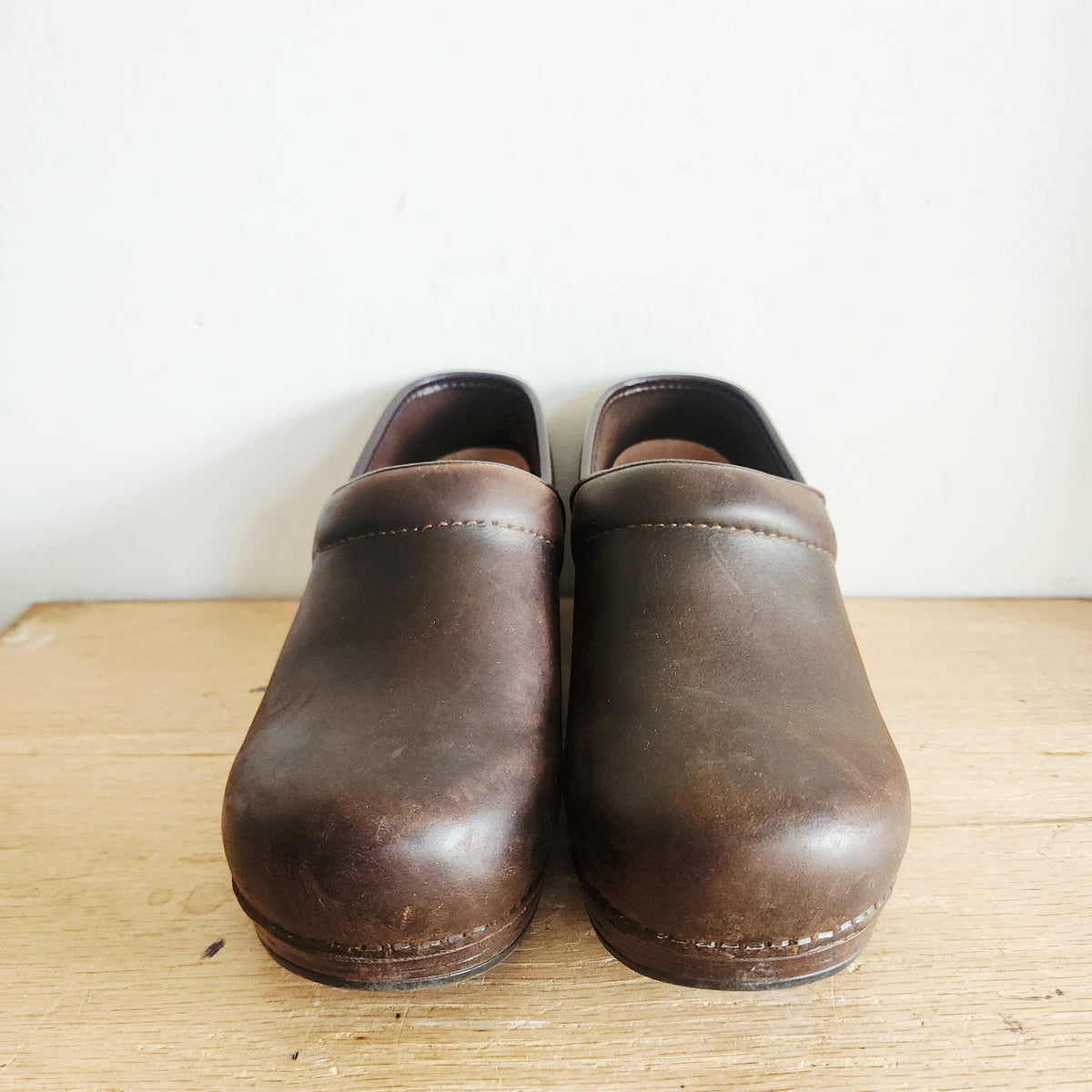 Dansko Chocolate Brown Closed Back Clogs - size 38