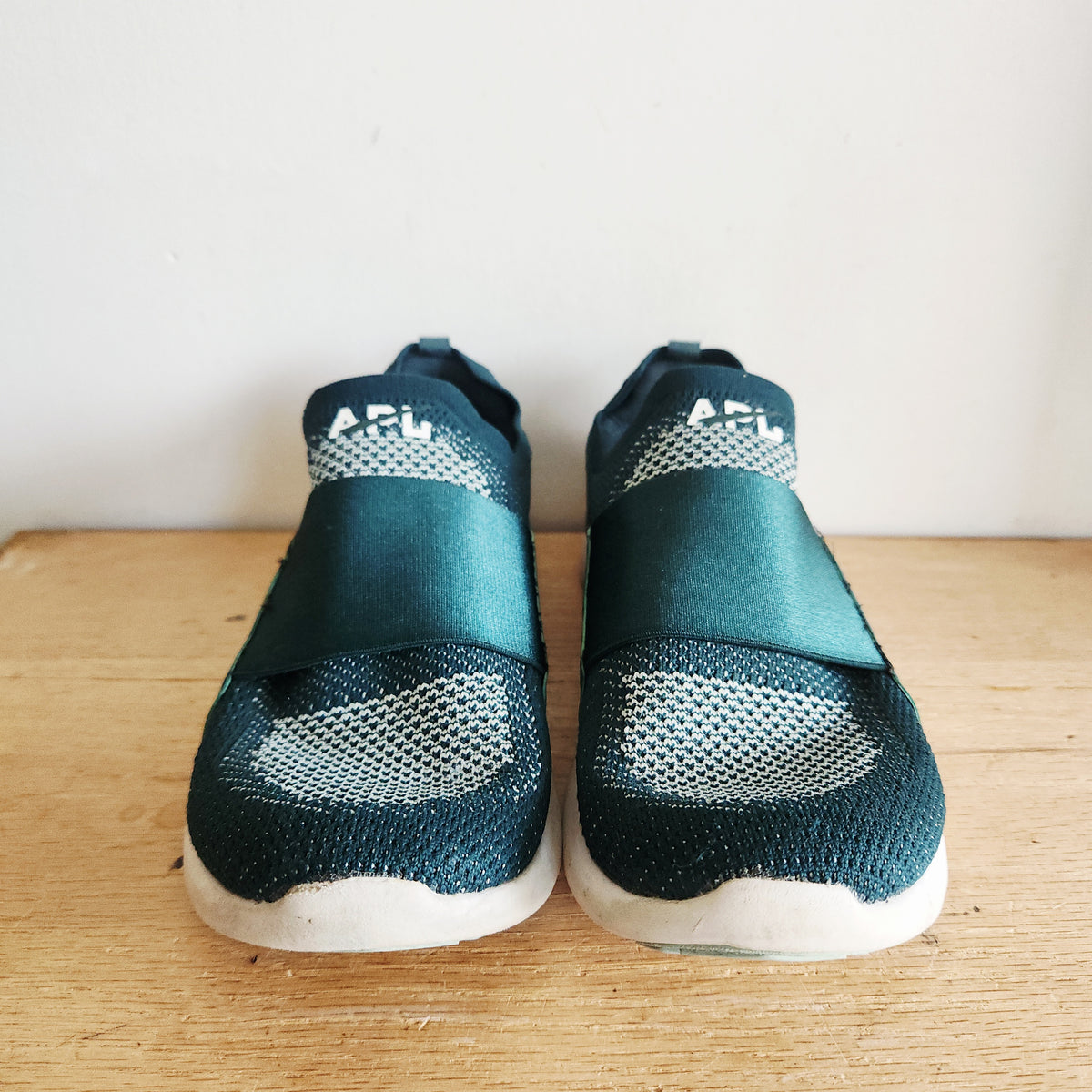 APL Techloom Slip On Sneakers - size 8.5